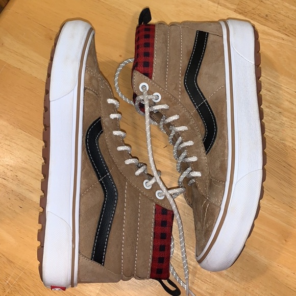 Plaid brown/black Sk8-Hi Vans sneakers. Men’s 7. Women’s 8.5. - Picture 6 of 10